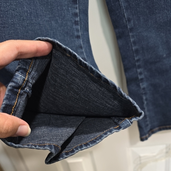 Bill Blass Vintage Denim Capris with Lace-Up Detail Woman's size 10 - Picture 3 of 13